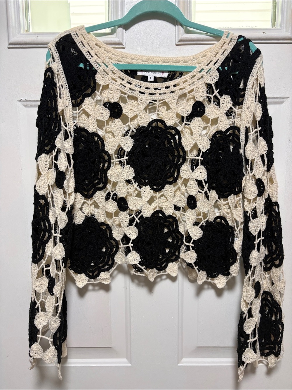 Crochet Floral Open-Knit Sweater Top - Black & Cream